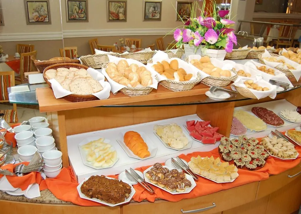 Harbor Regent Suites Porto Alegre 4*,