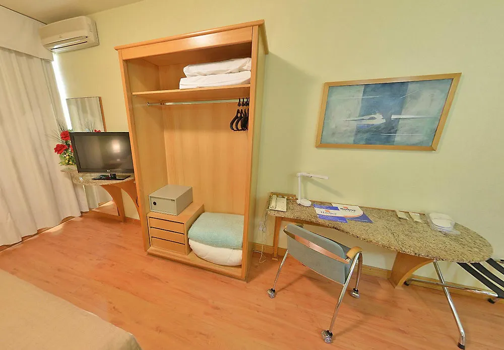 Harbor Regent Suites Porto Alegre Brazilië